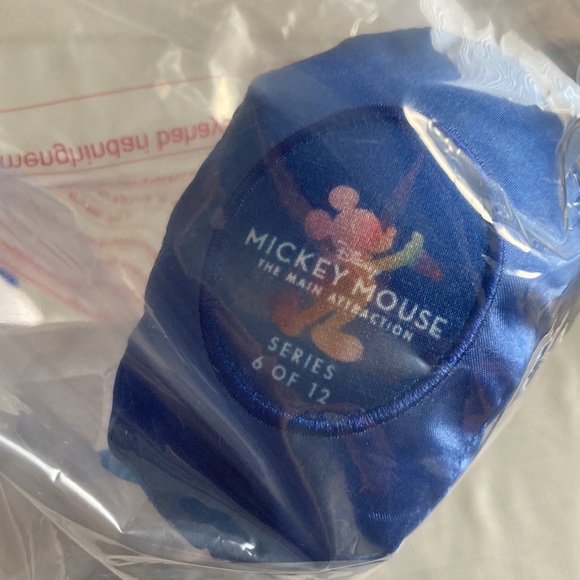 Disney Mickey Mouse The Main Attraction Peter Pan‘s Flight NEW limited edition - Picture 8 of 12